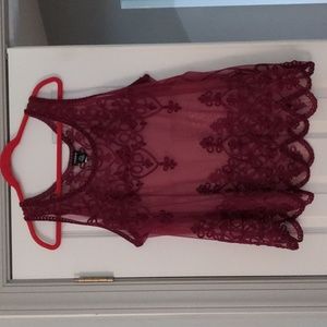 Torrid 2 burgundy lace tank